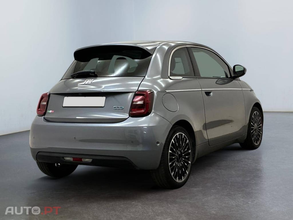 Fiat 500e La Prima