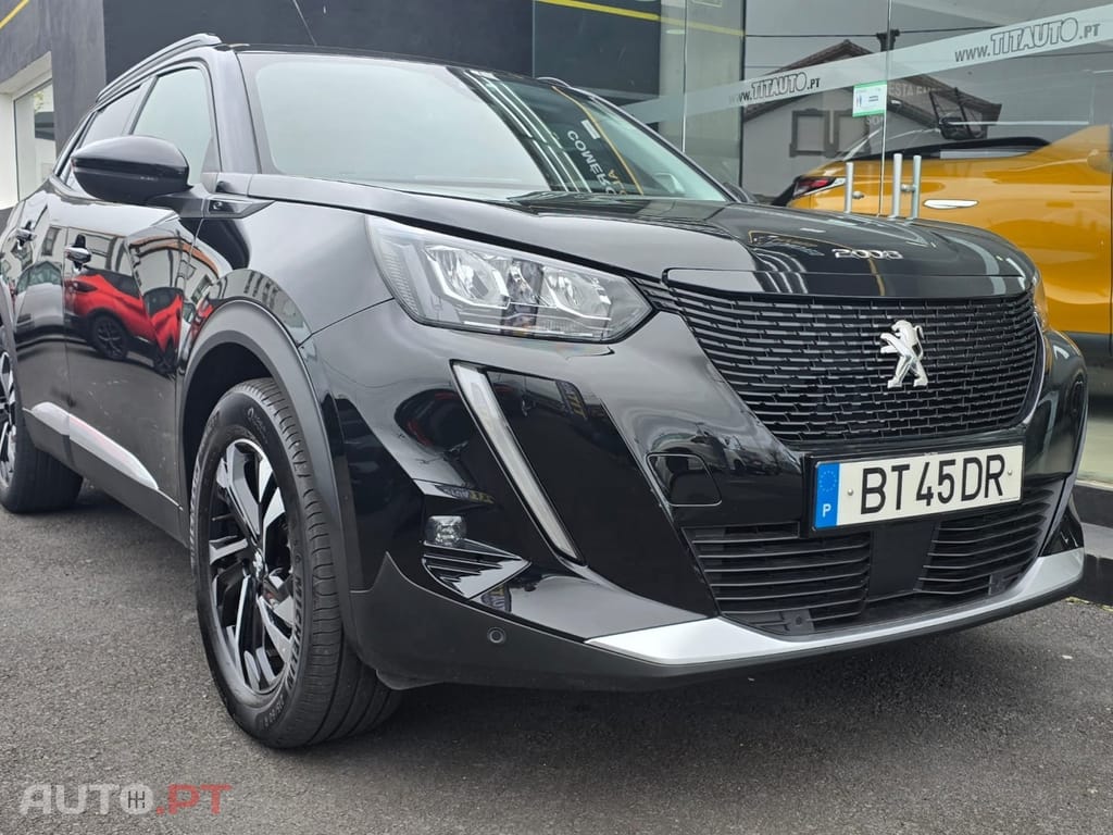 Peugeot E-2008 50 kWh Allure Pack