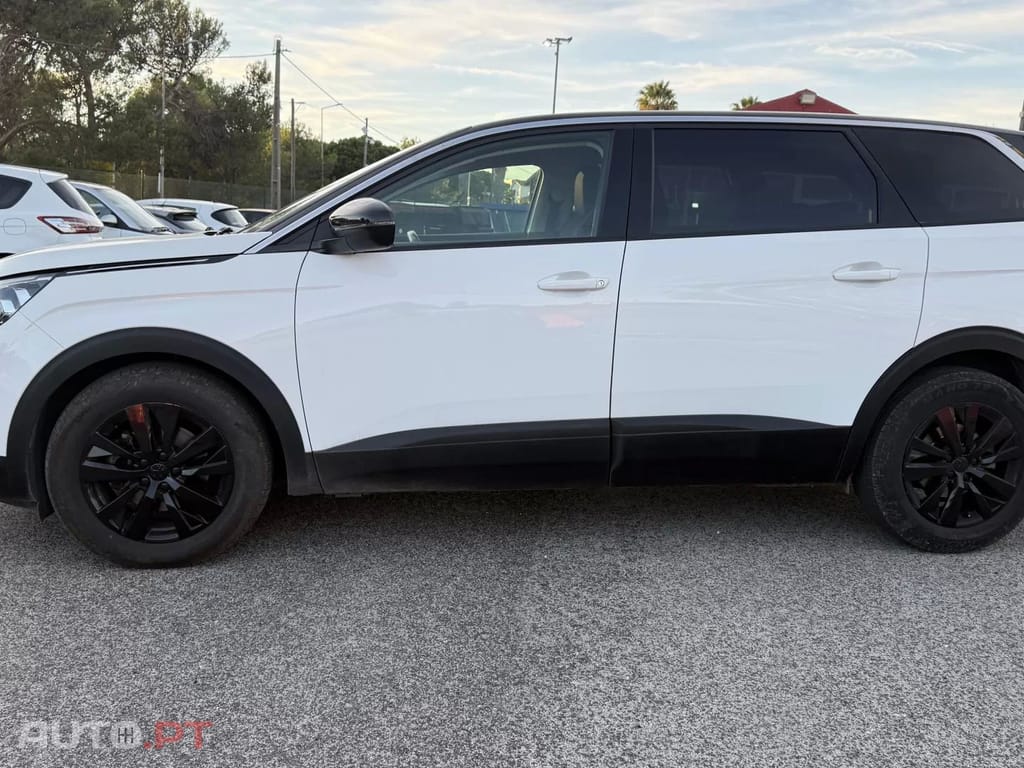 Peugeot 5008 1.5 BlueHDi Allure