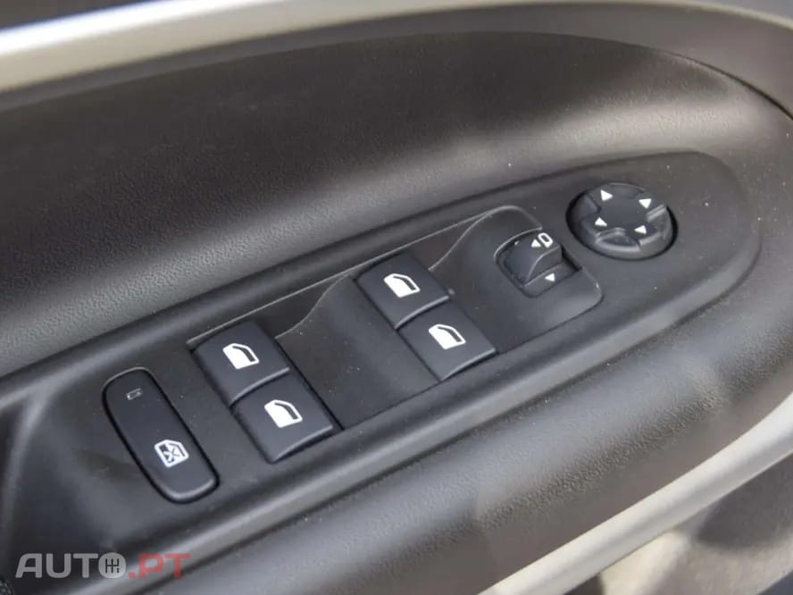 Jeep Avenger 54 kWh Summit