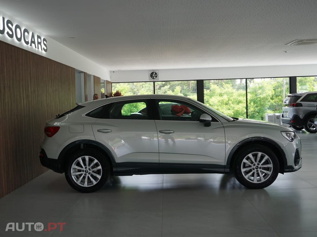 Audi Q3 45 TFSIe S tronic