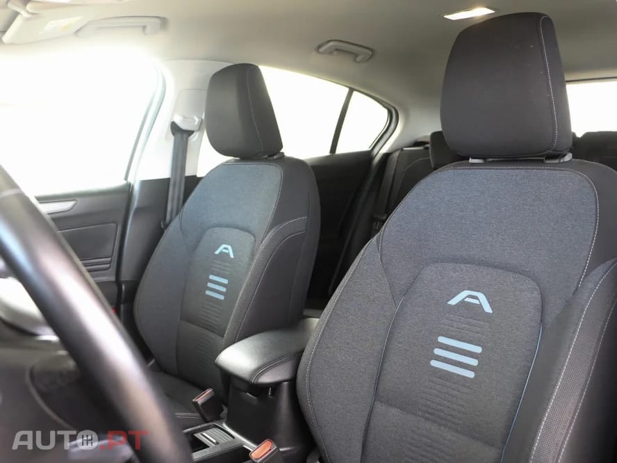 Ford Focus 1.0 EcoBoost MHEV Active Style SIP — fotografia 45