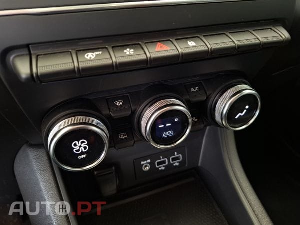 Renault Clio TCe 100 Bi-Fuel Techno