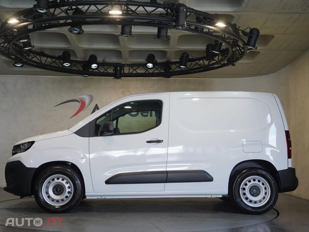 Peugeot E-Partner 50 kWh M Standard