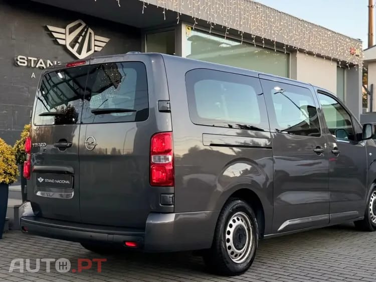 Opel Vivaro 1.5 CDTi L2H1 Essentia Inc