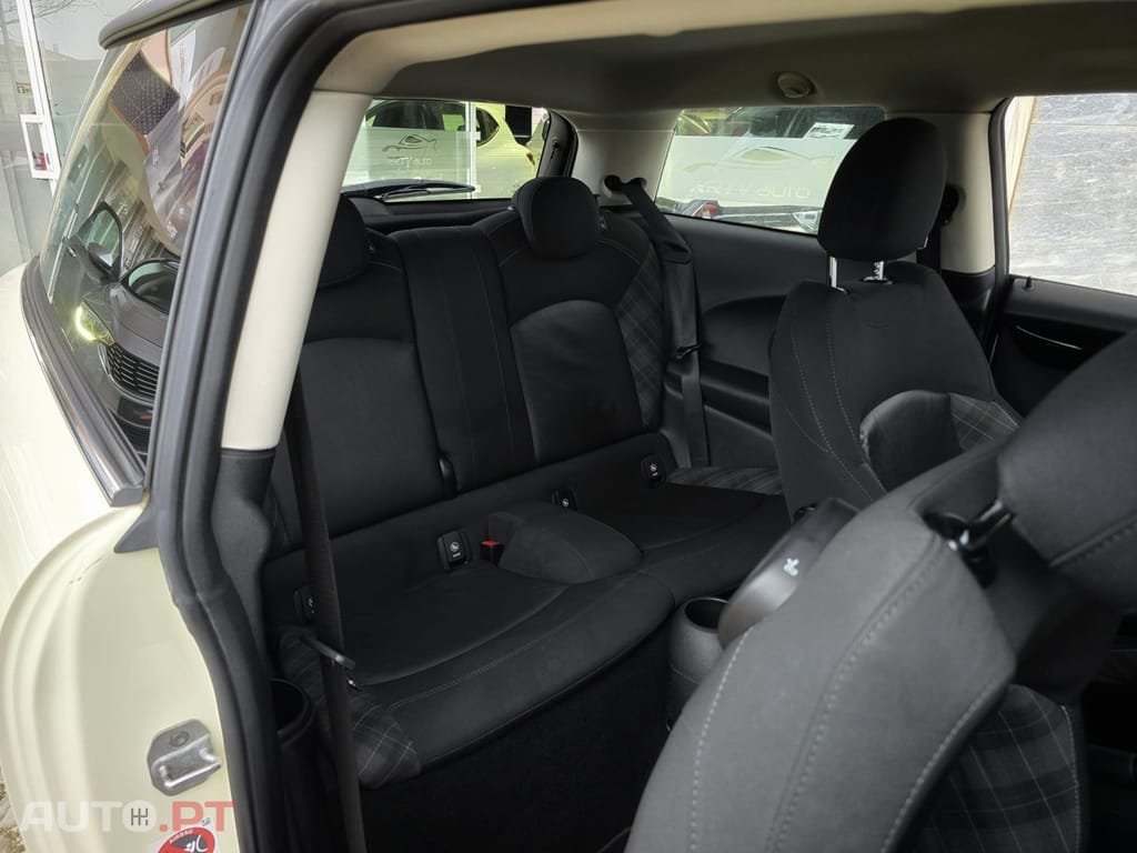 MINI Cooper Cooper S