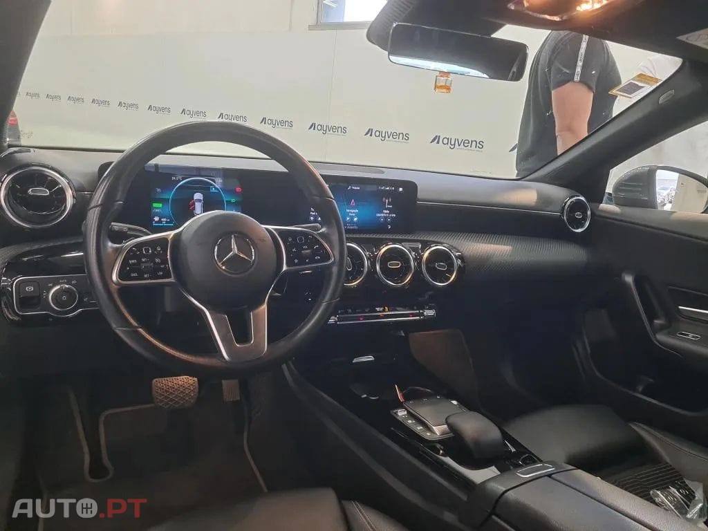 Mercedes-Benz CLA 250 e Shooting Brake Style Plus