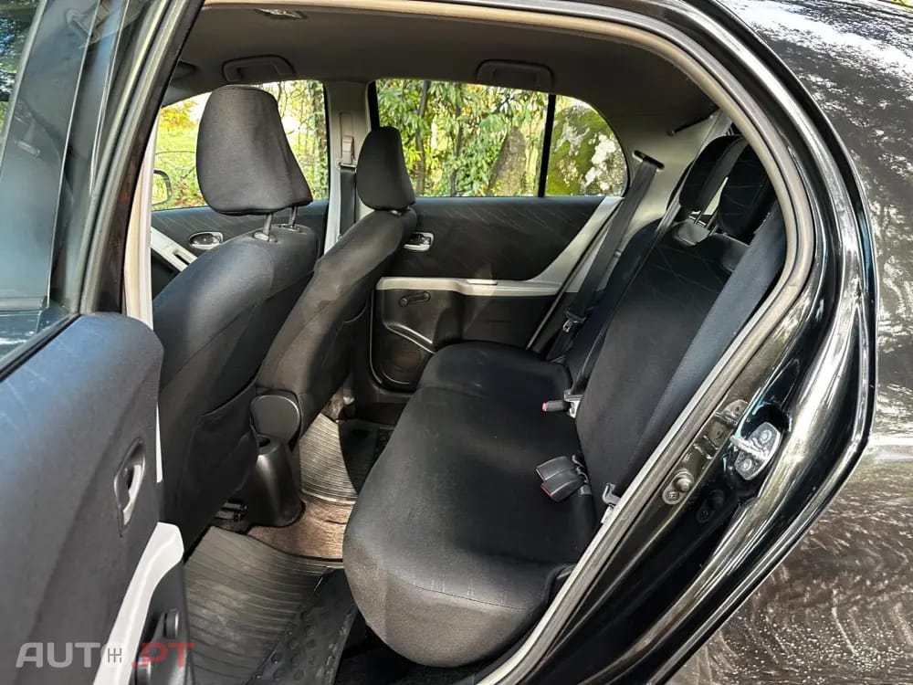 Toyota Yaris 1.0 VVT-i High Pack MM