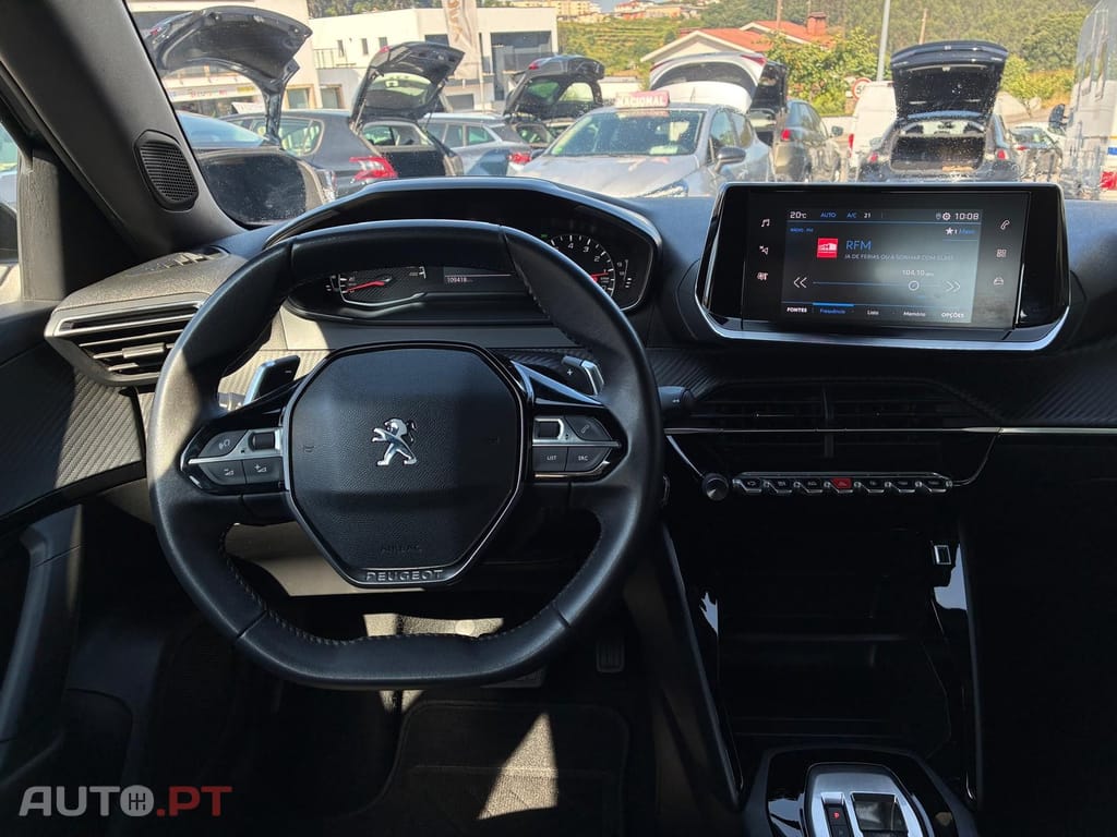 Peugeot 2008 1.5 BlueHDi Active EAT8