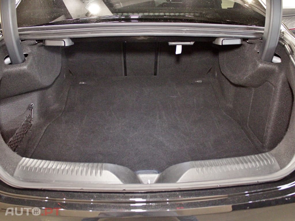 Mercedes-Benz CLS 220 d AMG Line