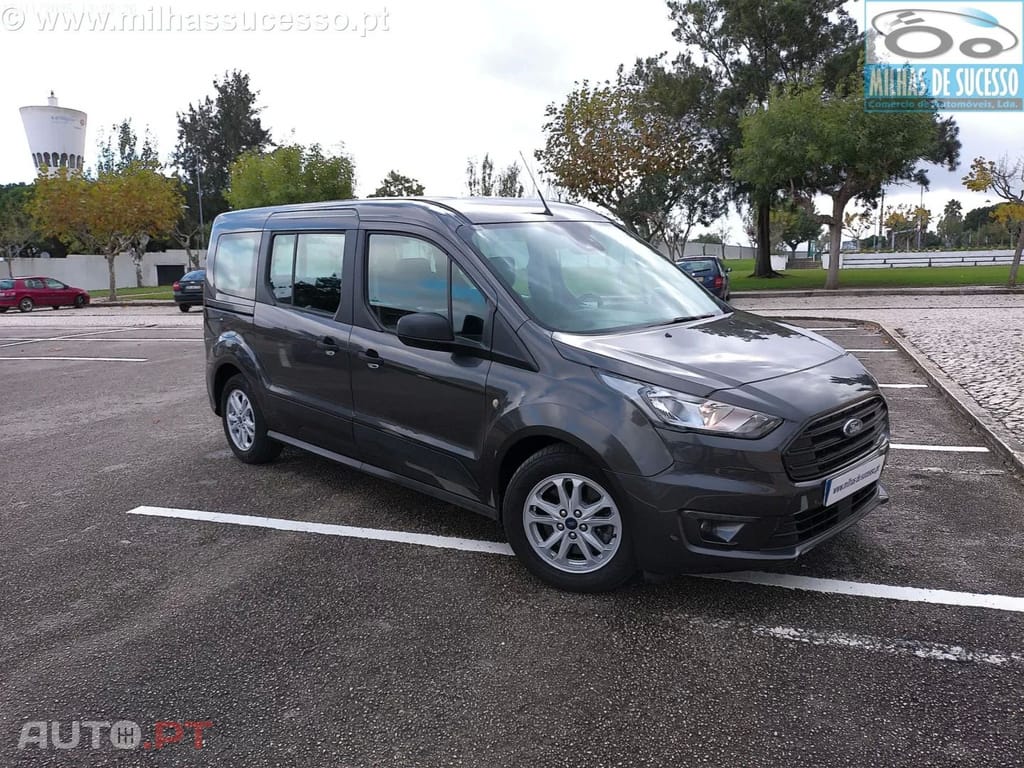 Ford Tourneo Grand 1.5 TDCi Active