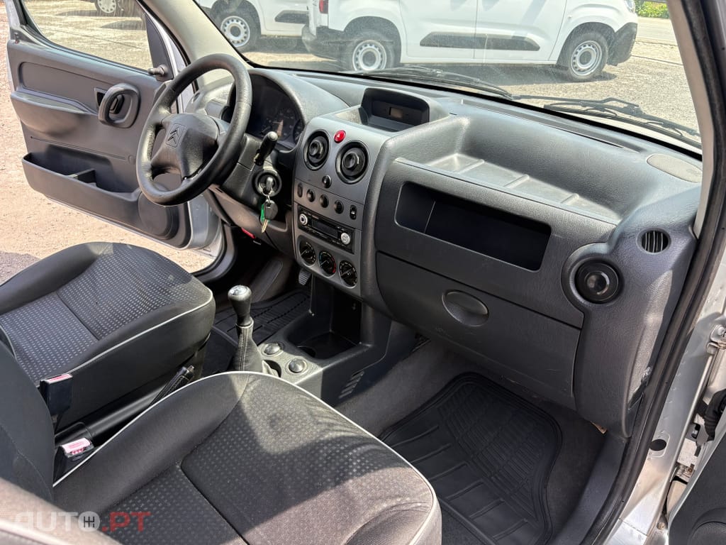 Citroen Berlingo 1.9 D 800 Plancher