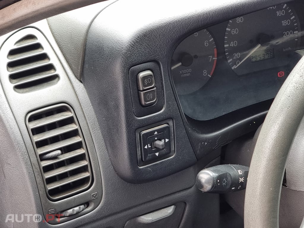 Mitsubishi Lancer 1.3 GLX