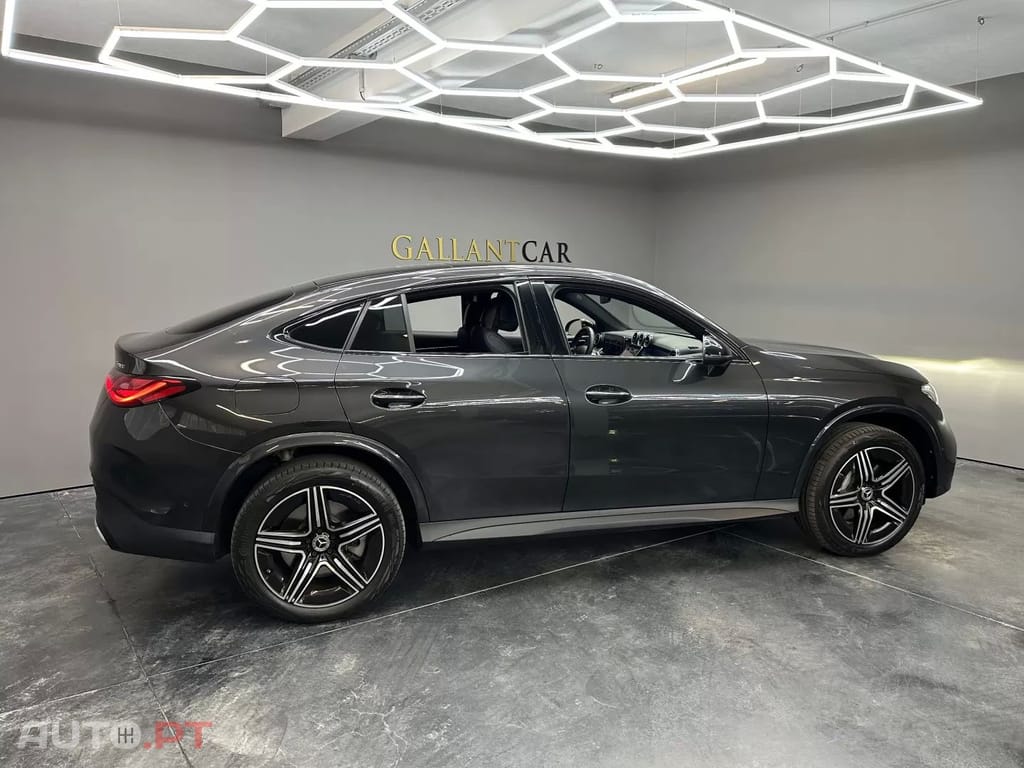 Mercedes-Benz GLC 300  E Coupe 4matic 9g  Tronic Amg Line Advanced