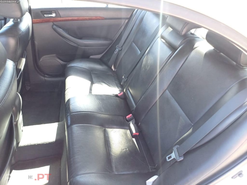 Toyota Avensis LB 2.0 D-4D Sol