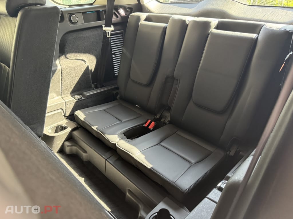 Land Rover Discovery Sport 2.2 SD4 HSE Luxury Auto — fotografia 19