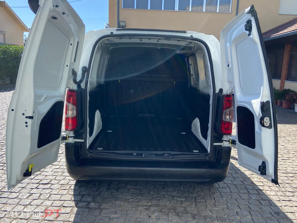 Peugeot Partner 1.6 HDI XL  L2  CarPlay