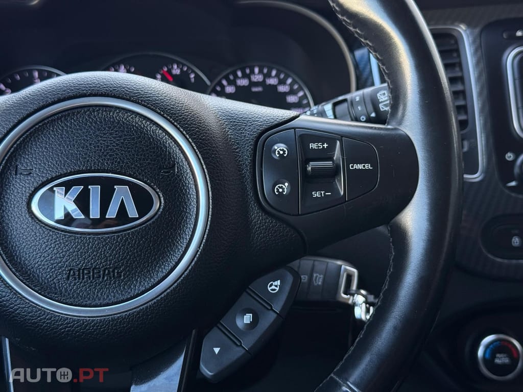Kia Carens 1.7 CRDi ISG EX
