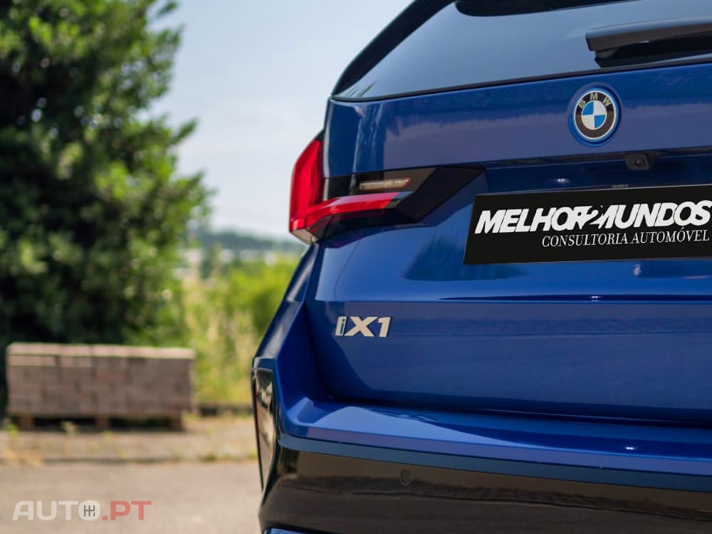 BMW iX1 xDrive30