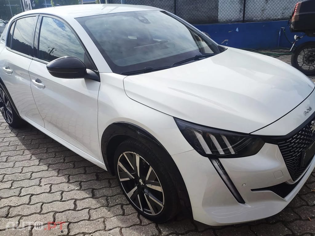 Peugeot 208 GT LINE