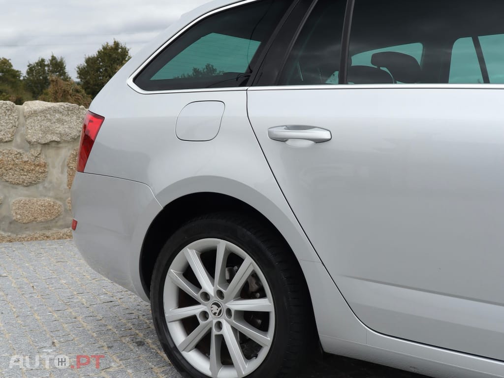 Skoda Octavia Break 1.6 TDi Sportline