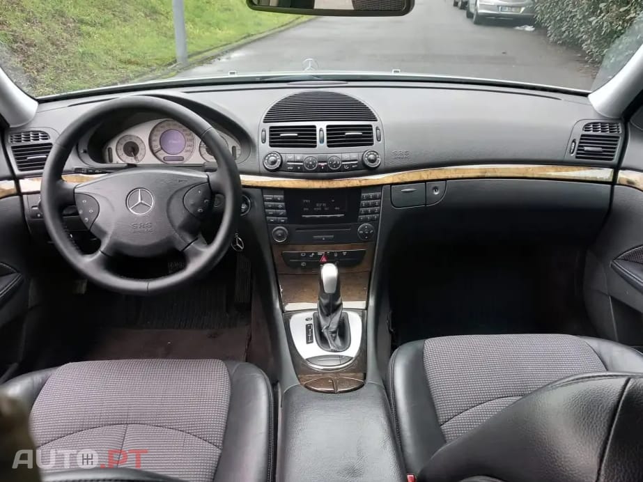 Mercedes-Benz E 220 CDi Avantgarde Aut.