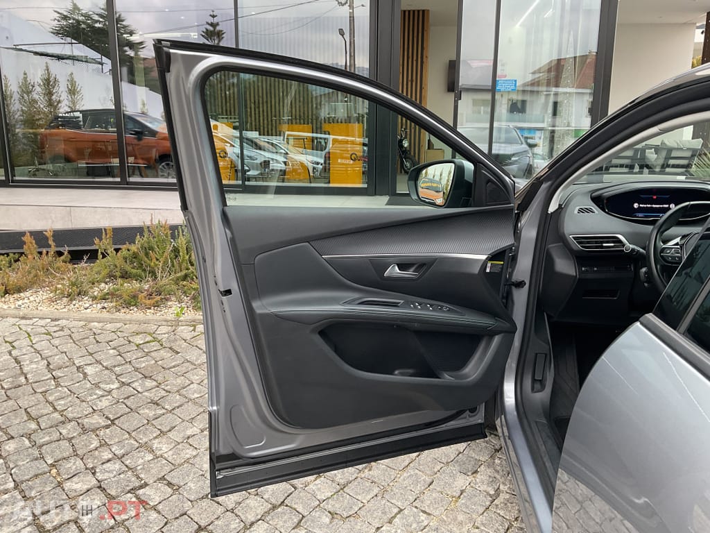 Peugeot 5008 1.5 BlueHDi Allure Pack EAT8