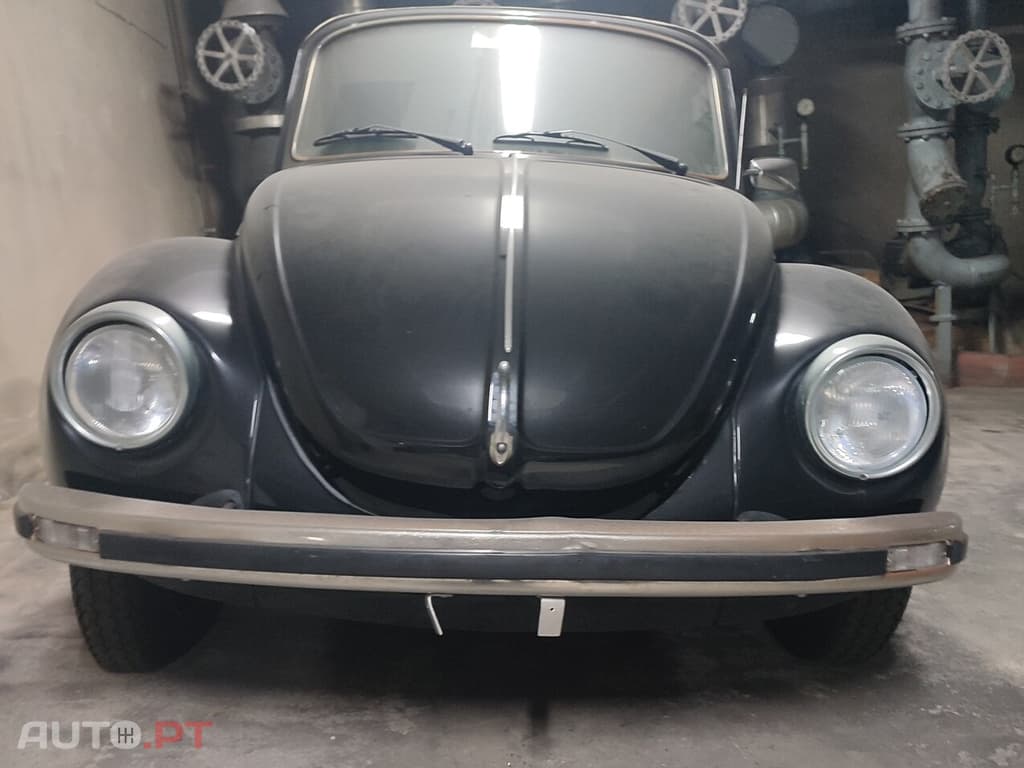 Volkswagen Carocha Cabrio 1303 Karmann