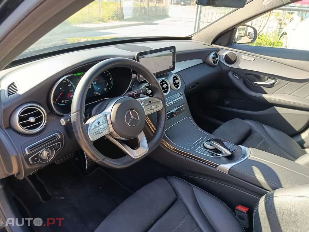 Mercedes-Benz C 300 de T 9G-TRONIC AMG Line