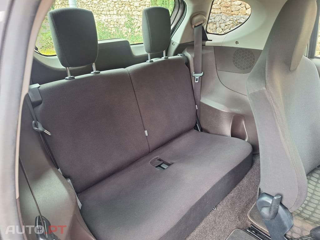 Toyota iQ 1.0 VVT-i 2