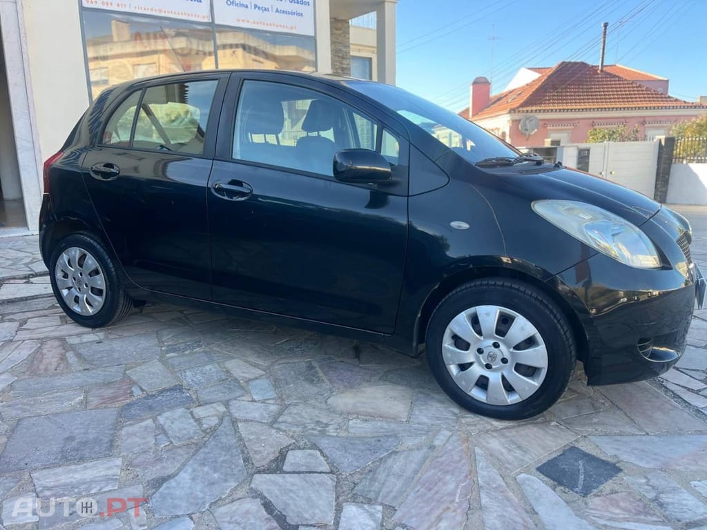 Toyota Yaris 1.0 VVT-i AC