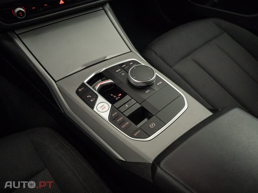 BMW 320 e Auto