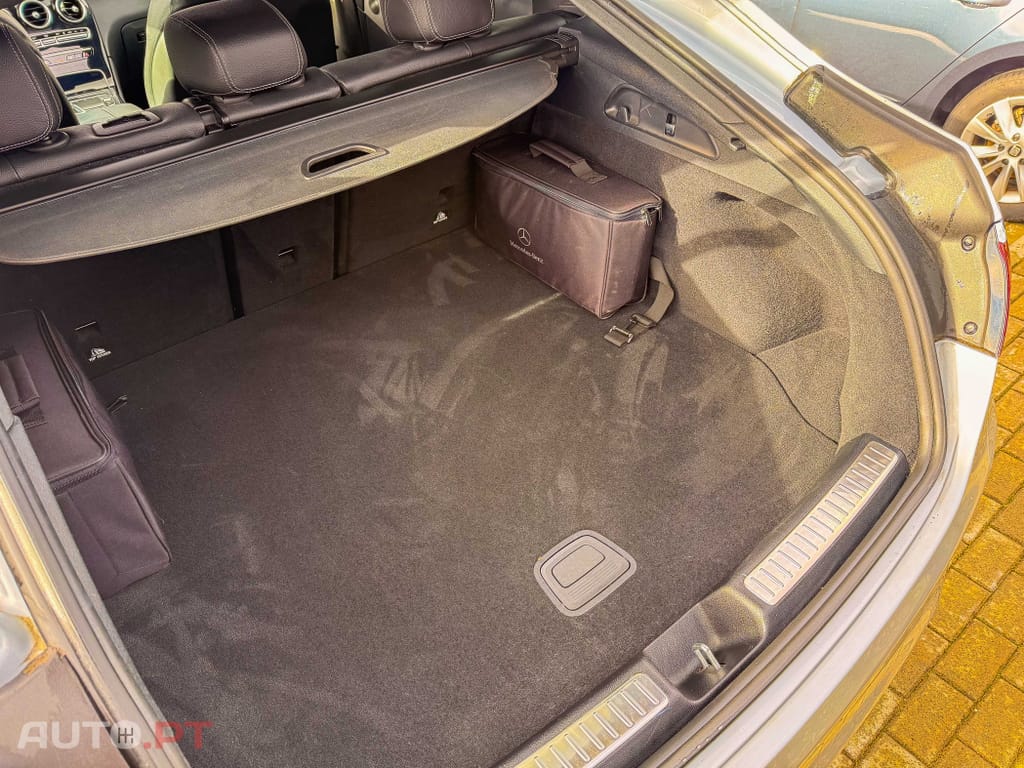 Mercedes-Benz GLC 300 de Coupe 4Matic 9G-TRONIC AMG Line