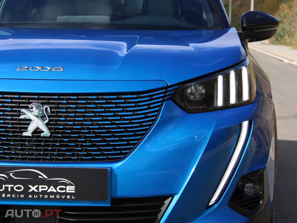 Peugeot E-2008 GT Pack