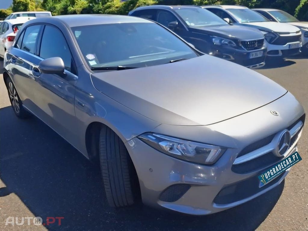 Mercedes-Benz A 250 e 8G-DCT Progressive