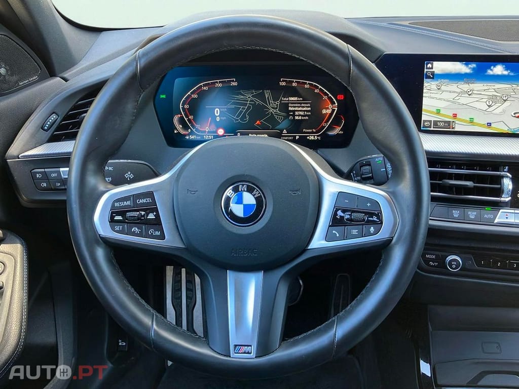 BMW 118 i Pack Desportivo M Auto