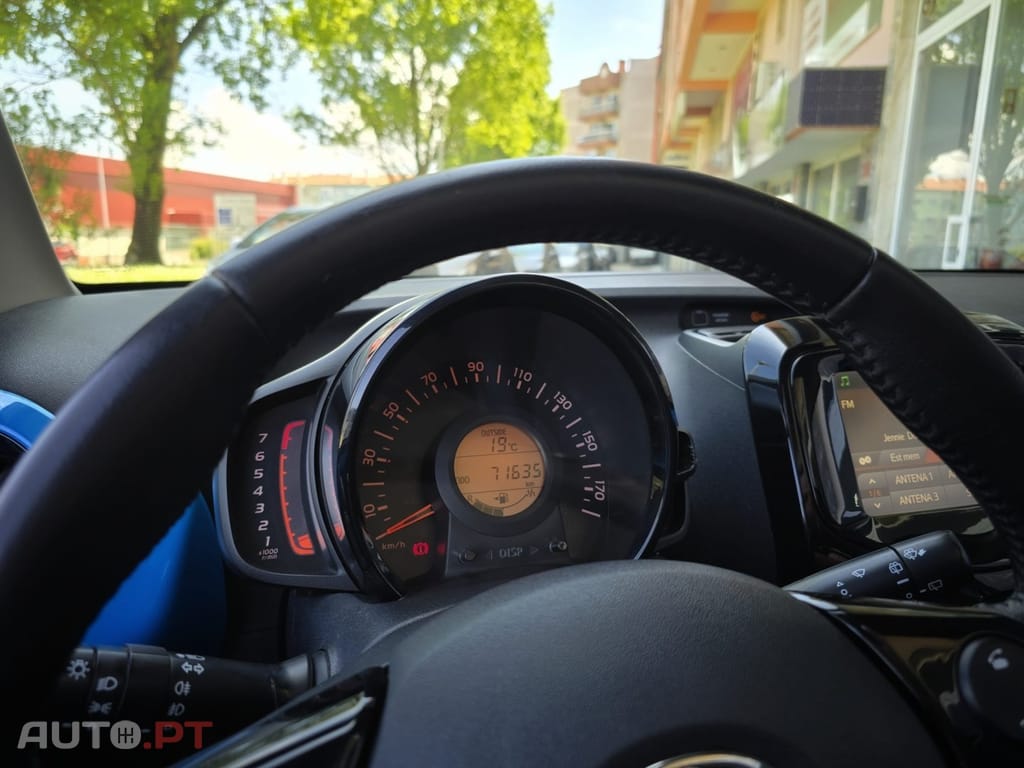 Toyota Aygo 1.0 X-Play Plus
