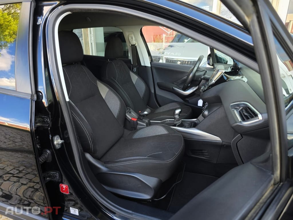 Peugeot 2008 1.6 BlueHDi Style