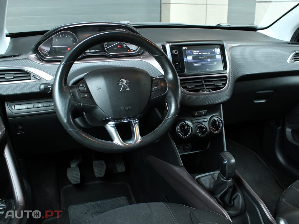 Peugeot 2008 1.2 PureTech Allure