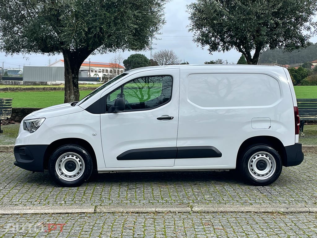 Opel Combo 1.5 CDTI IVA Dedutível