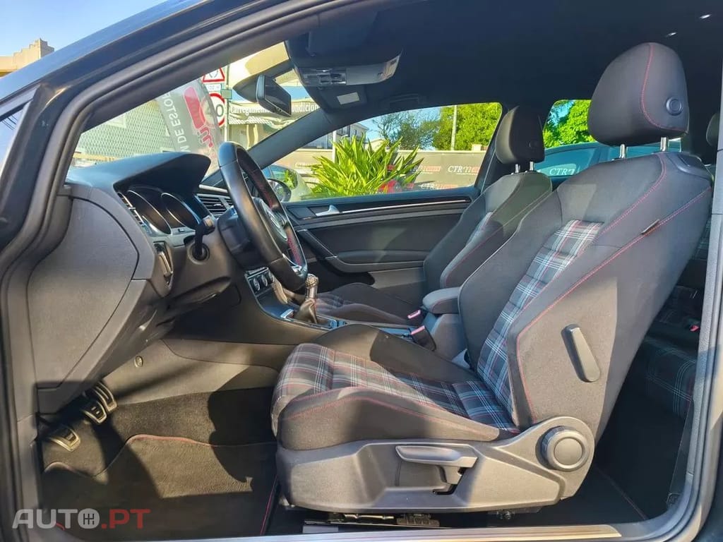 Volkswagen Golf  Gti Performance Bluemotion