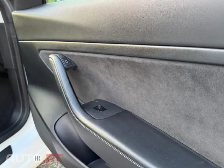 Tesla Model 3 Standard Range Plus RWD