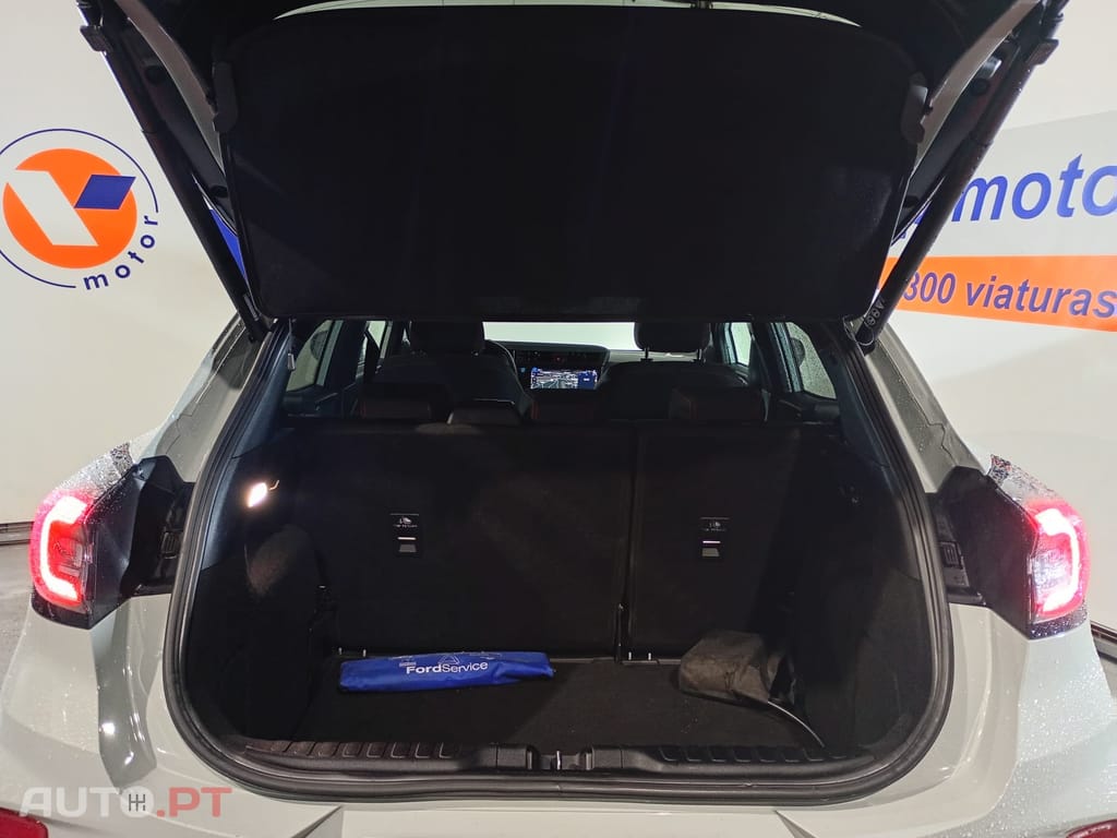 Ford Puma 1.0 EcoBoost mHEV ST-Line