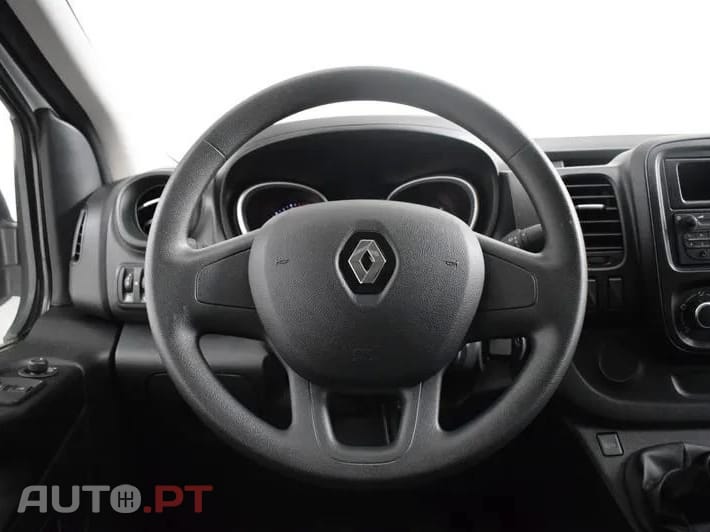 Renault Trafic 2.0 dCi L1H1 (C/ Frio)