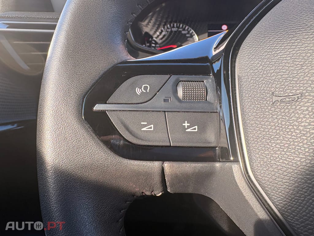 Peugeot 208 1.2 PureTech Active Pack