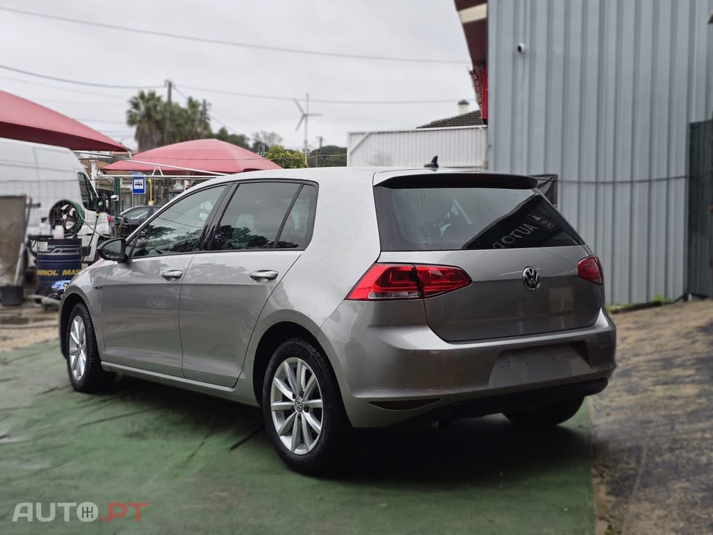 Volkswagen Golf 1.6 TDI Highline