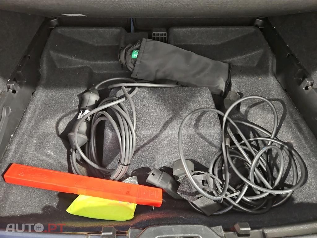 Volvo XC40 1.5 T5 PHEV Core