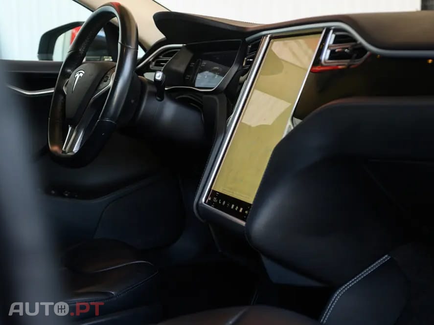 Tesla Model S Dual Motor AWD