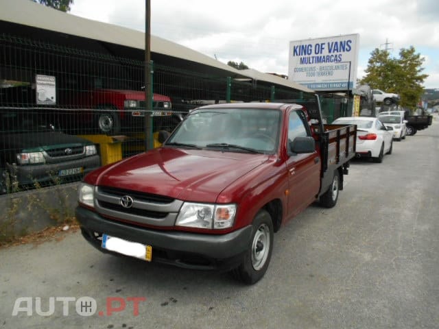 Toyota Hilux 2.5D-4D 3Lugares