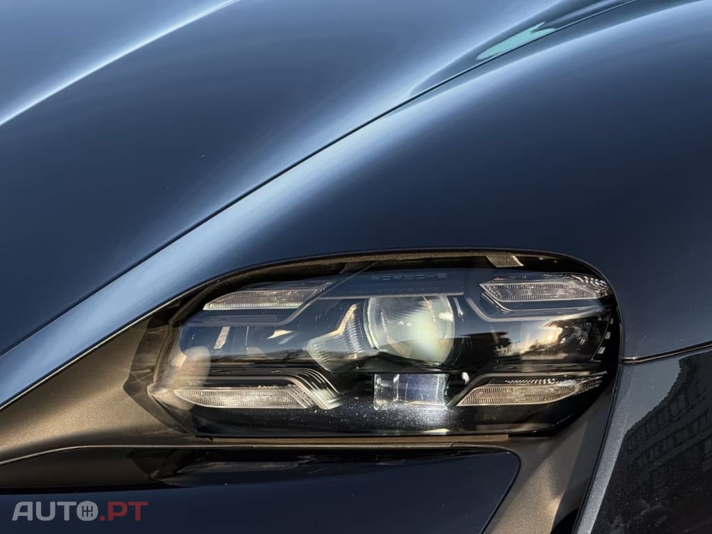 Porsche Taycan 4S I.V.A DEDUTIVEL 